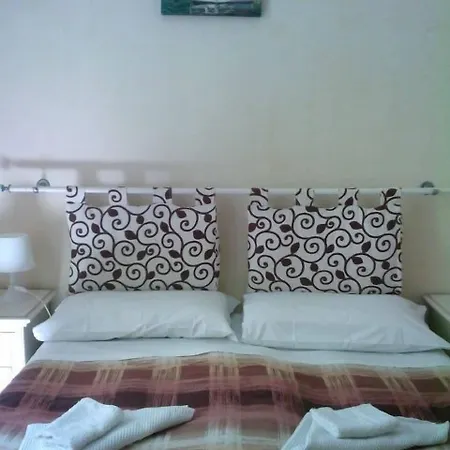 Roma Prince Inn Accommodation 2*