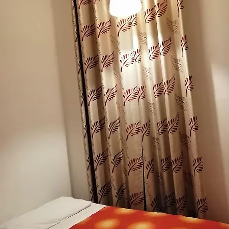 Roma Prince Inn Accommodation 2*