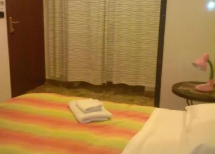Roma Prince Inn Accommodation Pensionat 2*